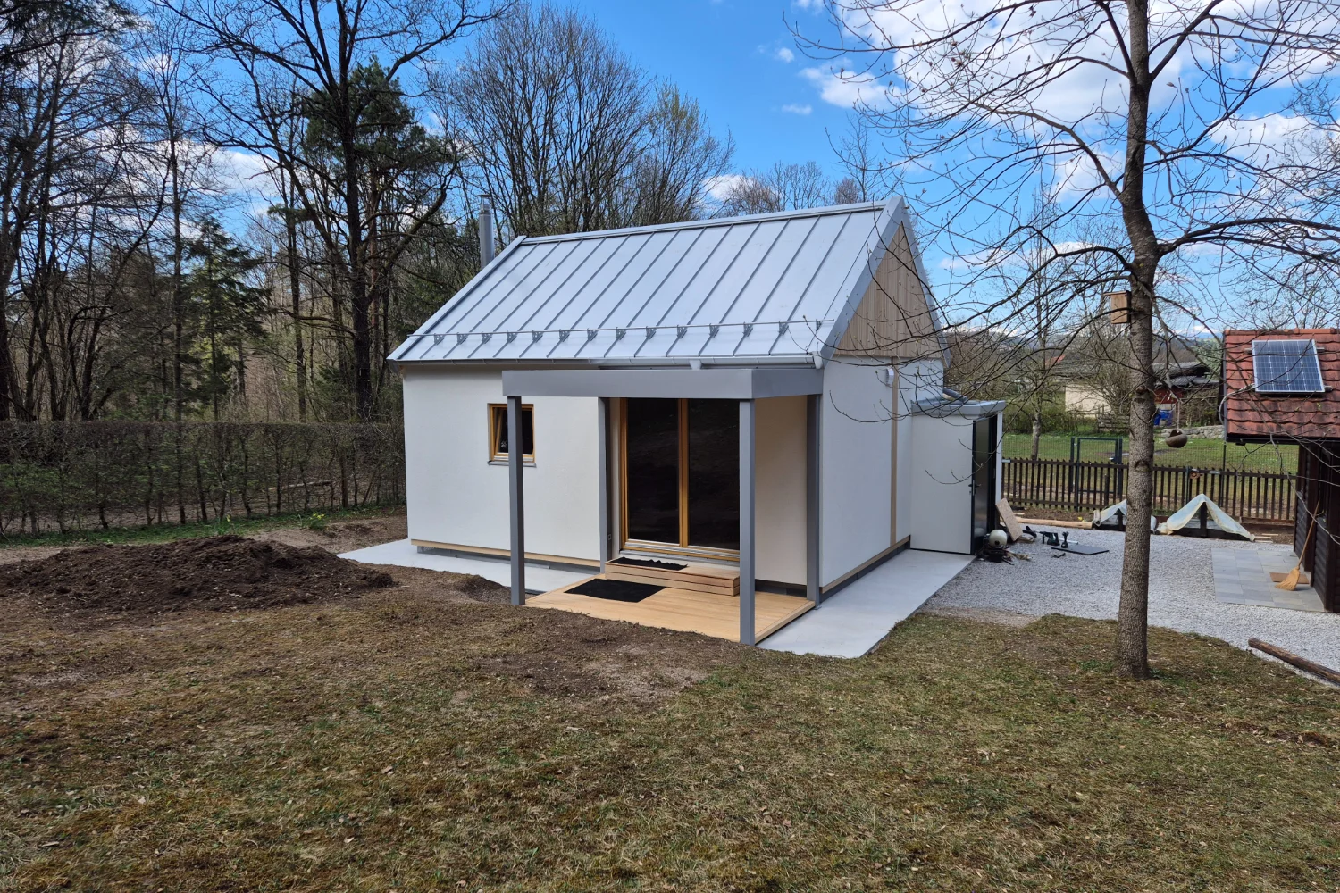 modularna hisa cubie v naravi