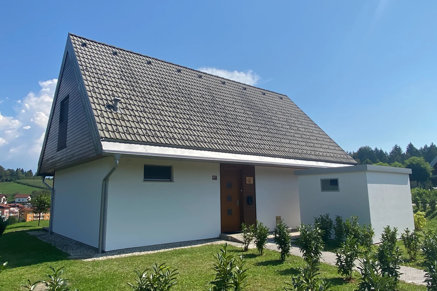 Gartenhaus auf dem Rasen