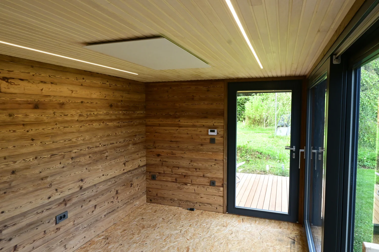 brushed thermowood