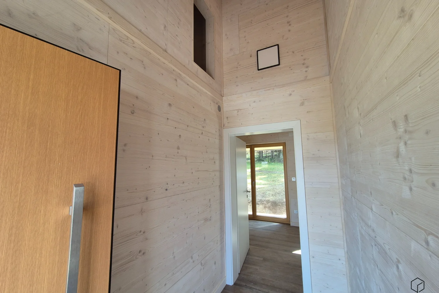 hodnik modularne hise