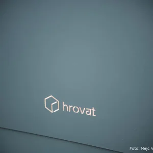 logo hrovat