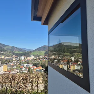 okno vrtne lope hrovat