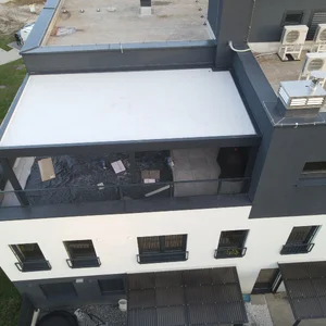 Pergola na strehi