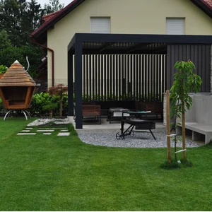 lep vrt in pergola