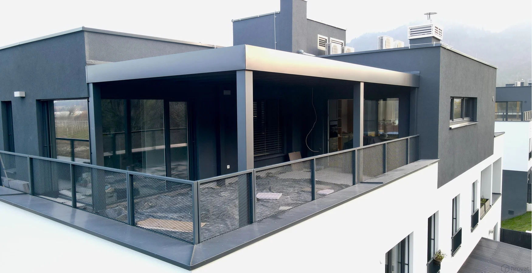 Rooftop-Pergola