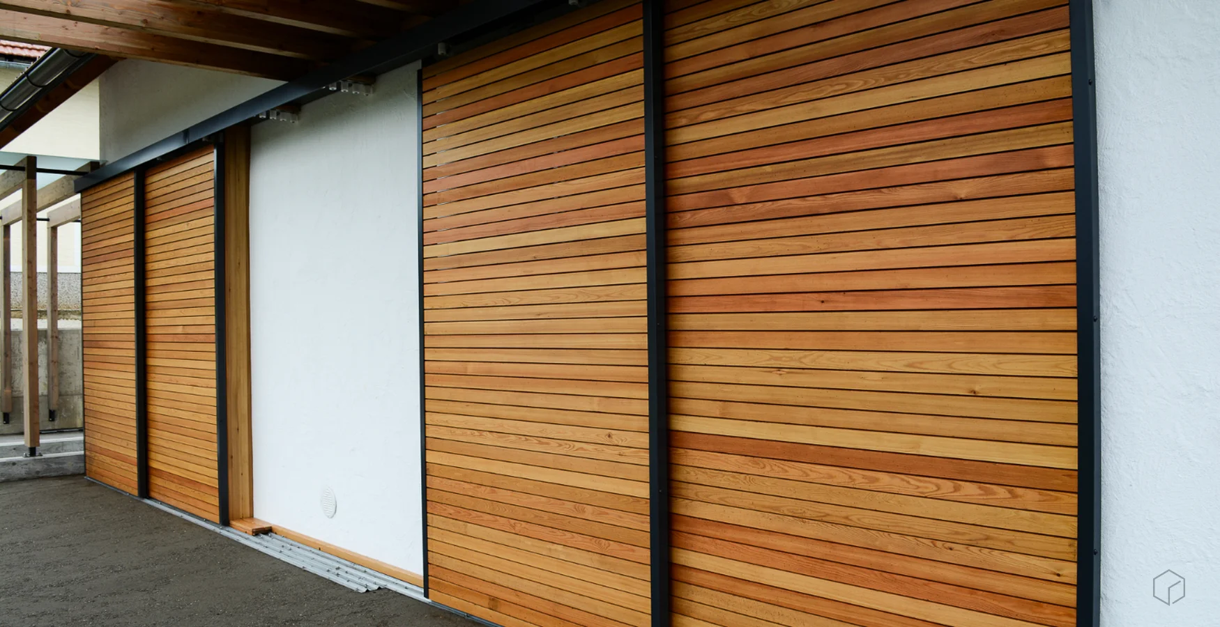 Holzschiebeläden